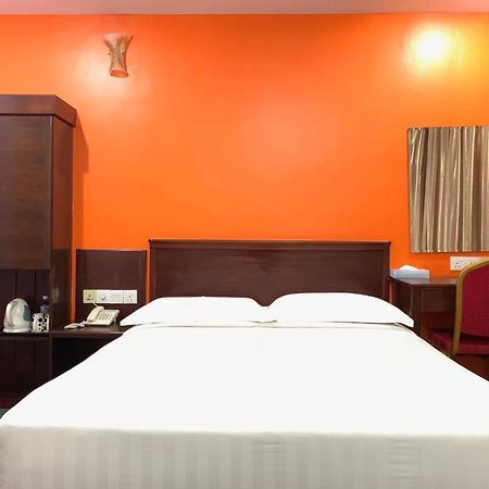Id Hotel Segamat Esterno foto