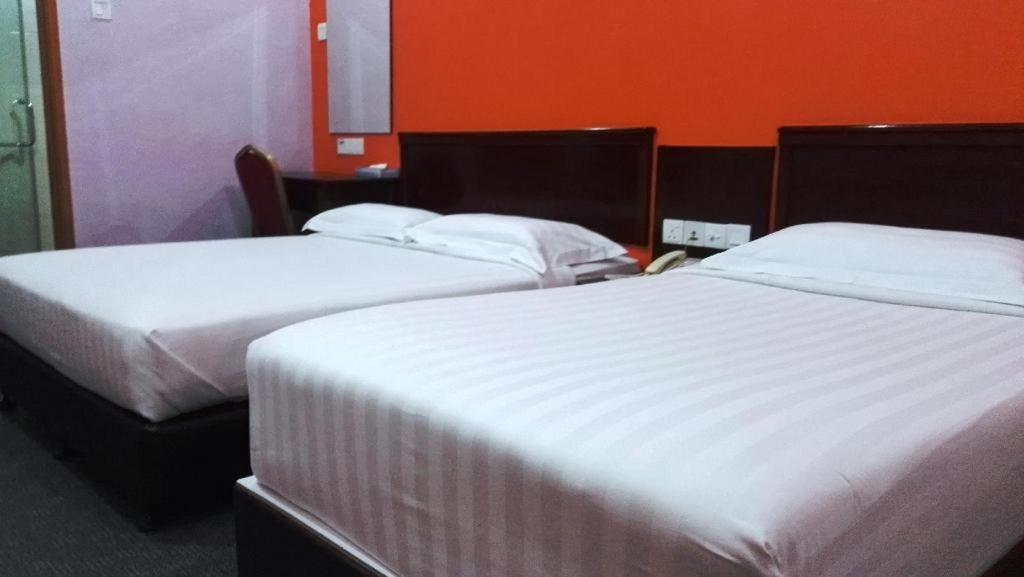 Id Hotel Segamat Esterno foto
