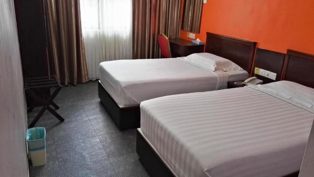 Id Hotel Segamat Esterno foto
