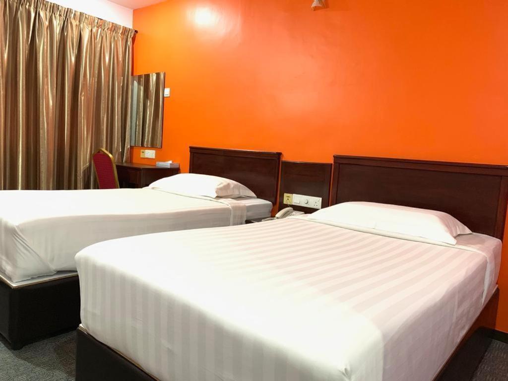 Id Hotel Segamat Esterno foto