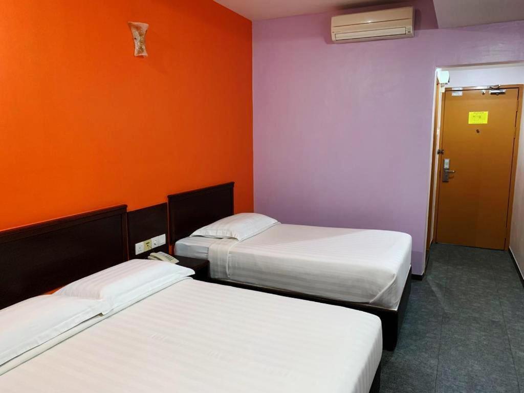 Id Hotel Segamat Esterno foto