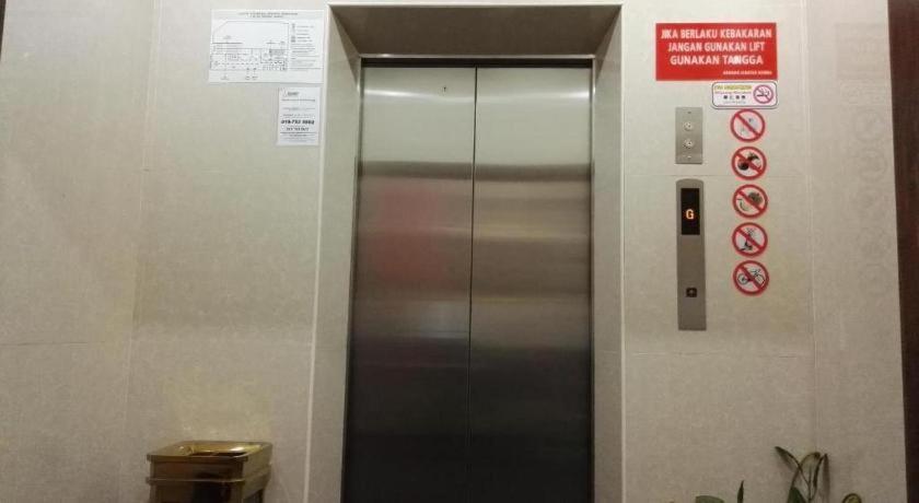 Id Hotel Segamat Esterno foto